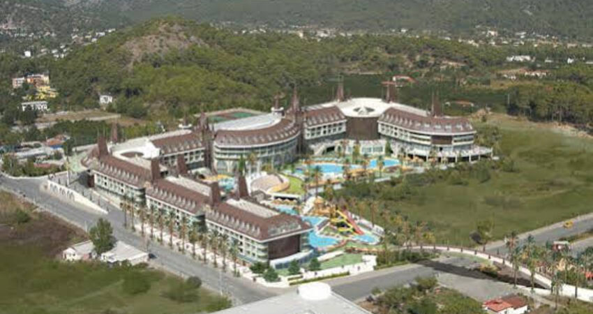 LE CHATEAU DE PRESTIGE RESORT