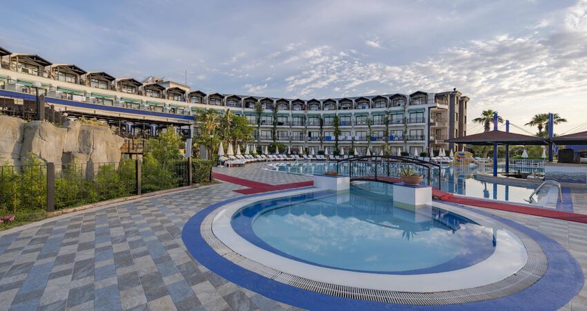 Armas Labada Hotel