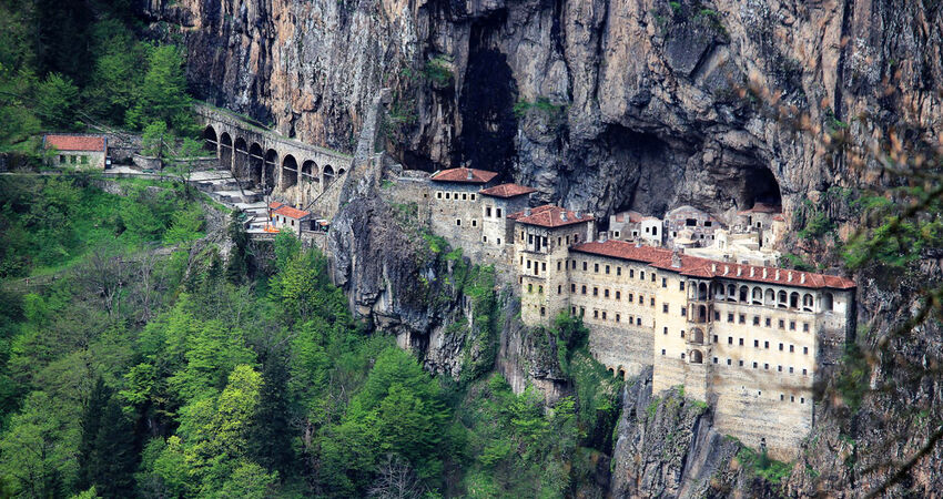 ESKİŞEHİR ÇIKIŞLI KARADENİZ TURU HER ŞEY DAHİL