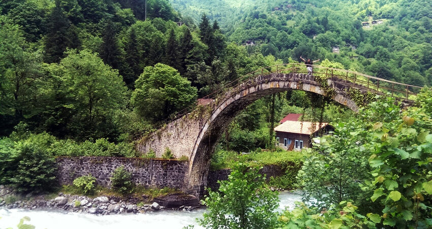 ESKİŞEHİR ÇIKIŞLI KARADENİZ TURU HER ŞEY DAHİL